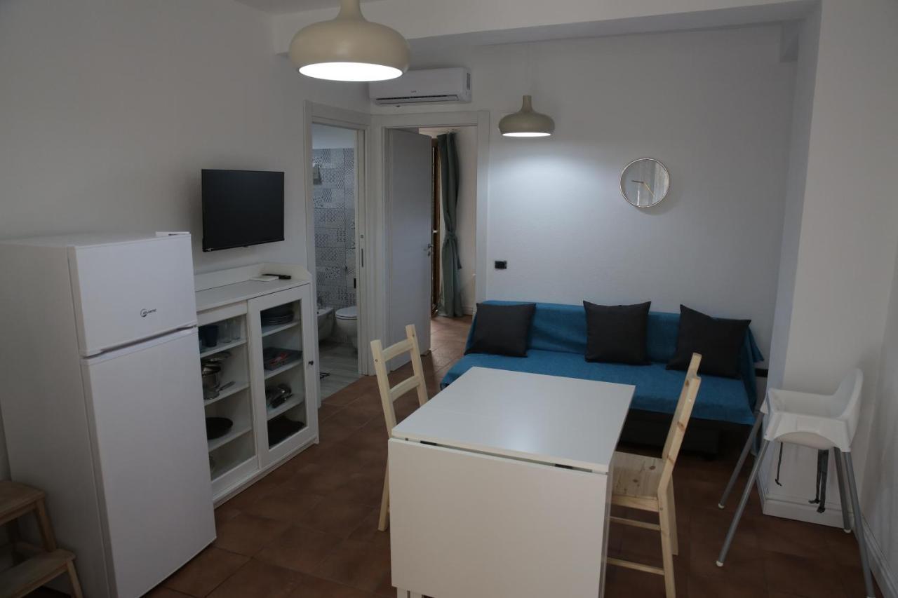 La Raja Apartment ชิลลา ภายนอก รูปภาพ