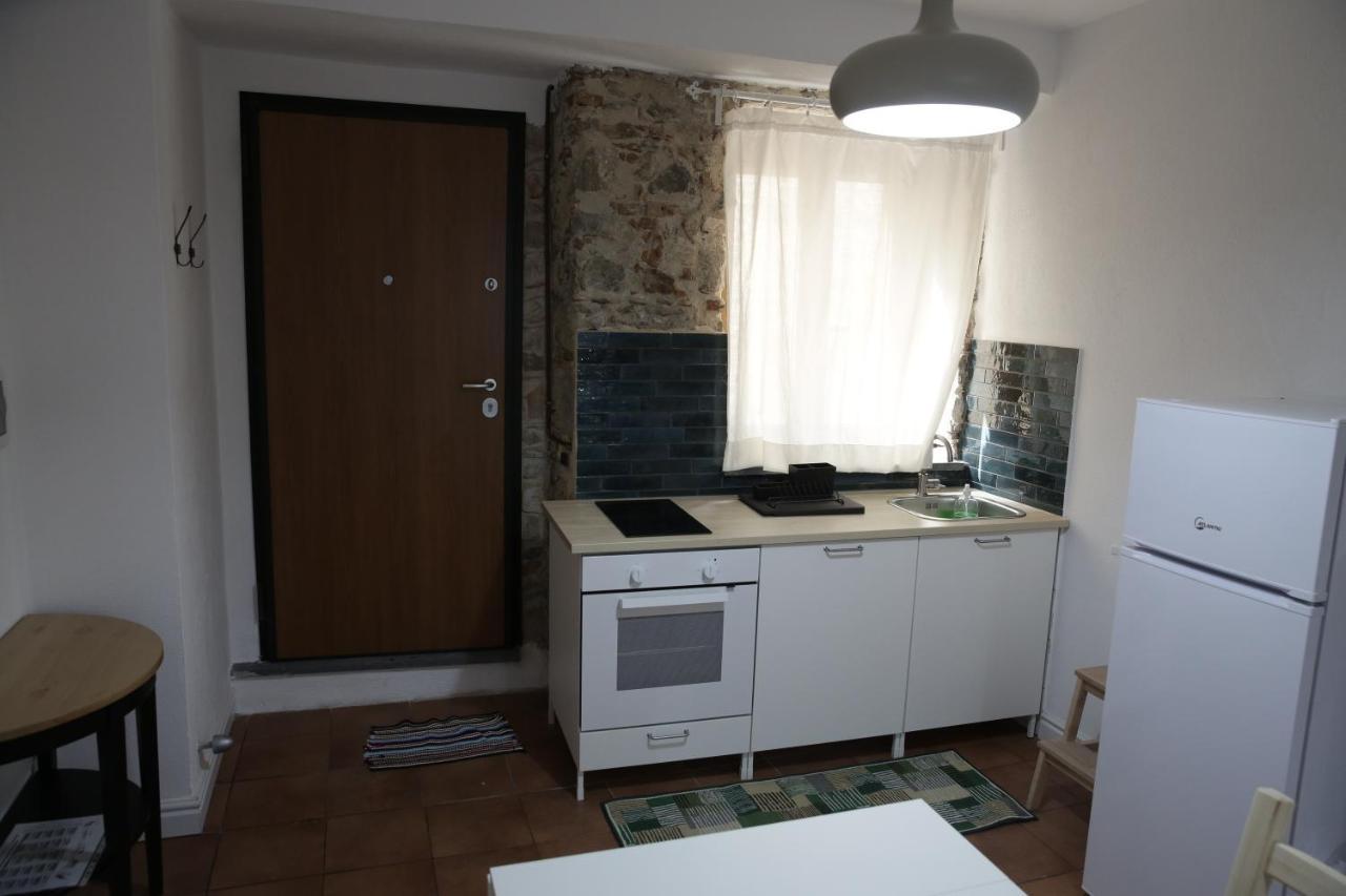 La Raja Apartment ชิลลา ภายนอก รูปภาพ