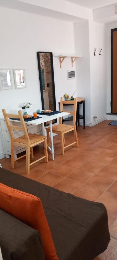 La Raja Apartment ชิลลา ภายนอก รูปภาพ
