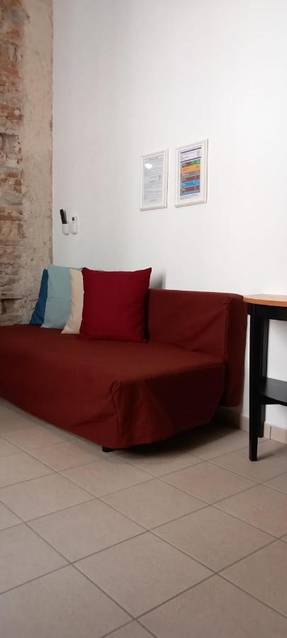 La Raja Apartment ชิลลา ภายนอก รูปภาพ