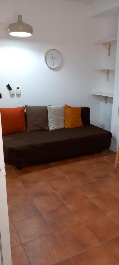 La Raja Apartment ชิลลา ภายนอก รูปภาพ