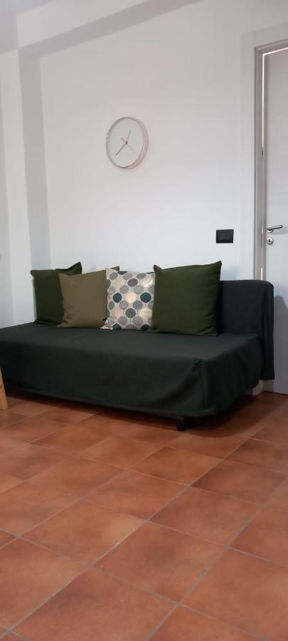 La Raja Apartment ชิลลา ภายนอก รูปภาพ